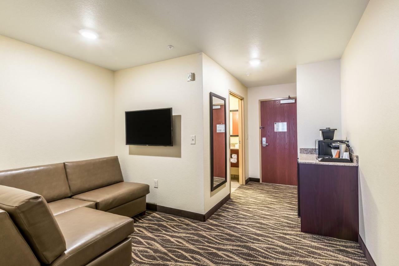 Cobblestone Hotel & Suites הרטפורד מראה חיצוני תמונה
